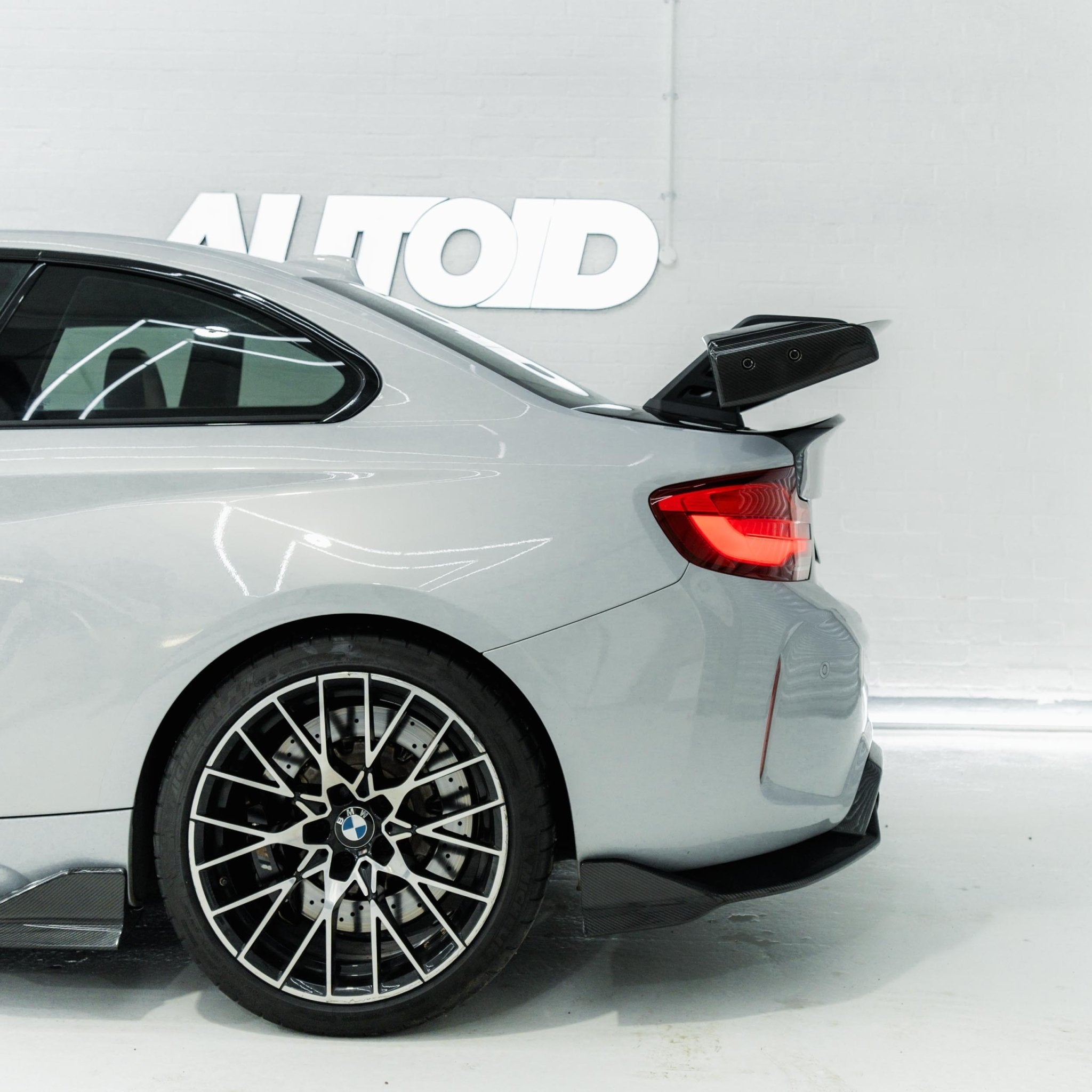 Yahua BMW 2 Series F22 & M2 F87 Pre-Preg Carbon Fibre Swan Neck AT-R1 Rear Wing (2014-2021)