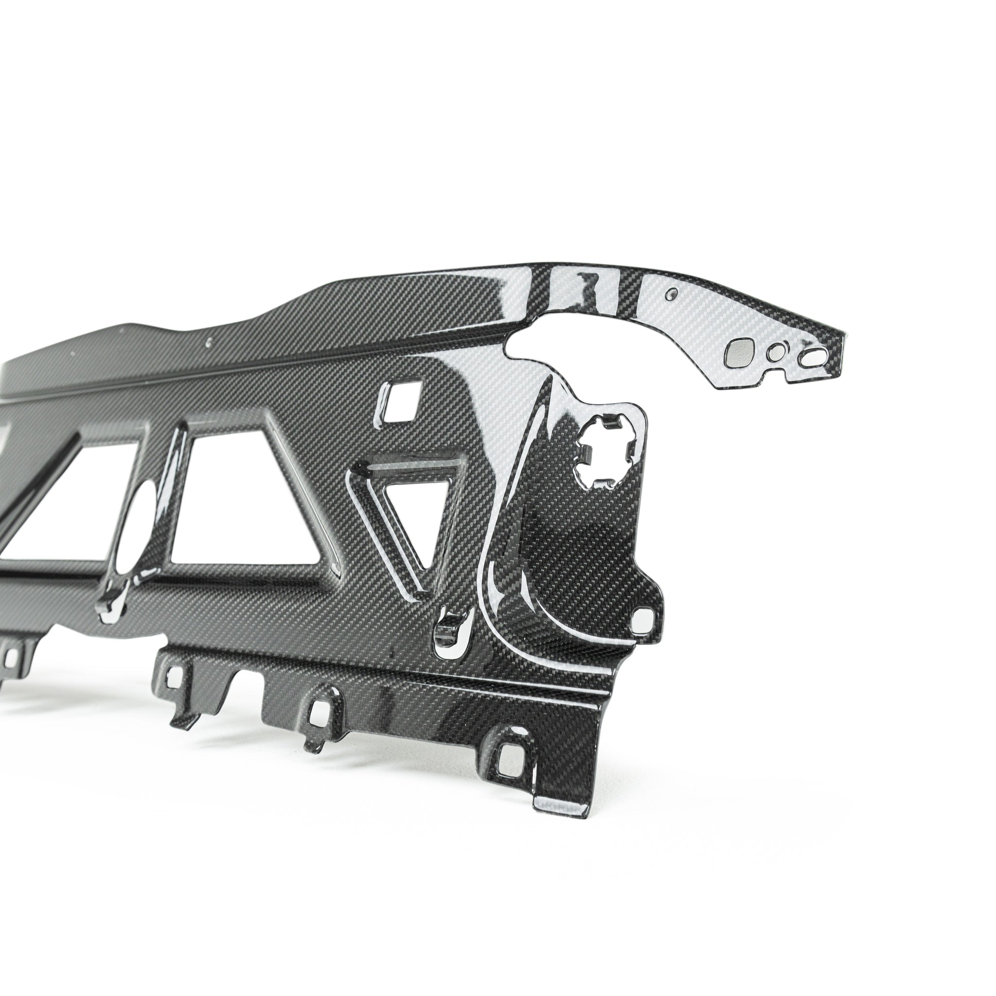 Yahua BMW M2 G87, M3 G80 G81 & M4 G82 G83 Pre-Preg Carbon Fibre Cooling Shroud (2021+)