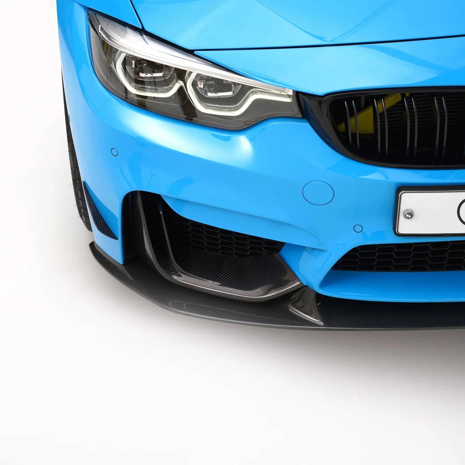 Yahua BMW M3 F80 & M4 F82 F83 Pre-Preg Carbon Fibre Front Air Ducts (2014-2020)