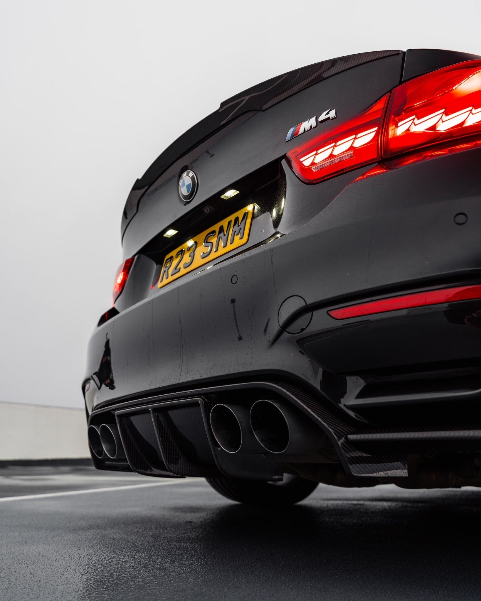 Yahua BMW M4 F82 Pre-Preg Carbon Fibre V2 Body Kit