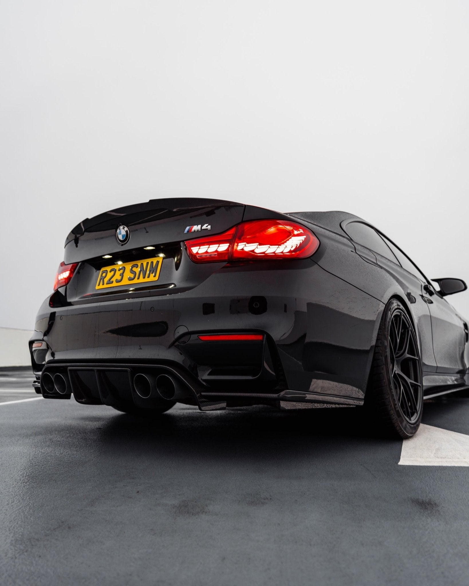 Yahua BMW M4 F82 Pre-Preg Carbon Fibre V2 Body Kit