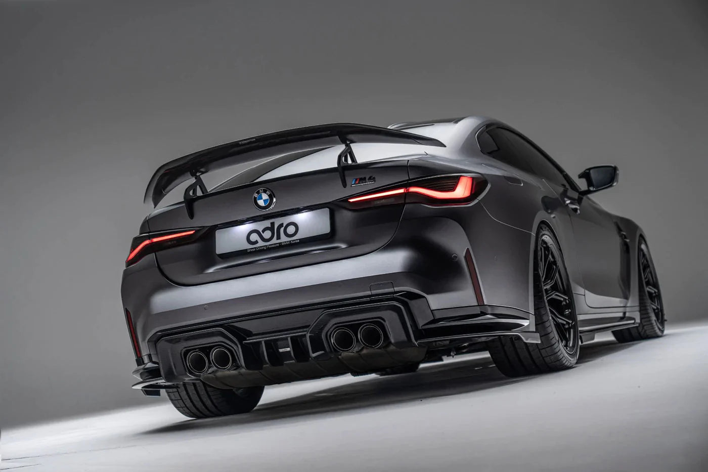 Yahua BMW M4 G82 Dry Carbon Fibre Swan Neck Rear Wing (2021+)