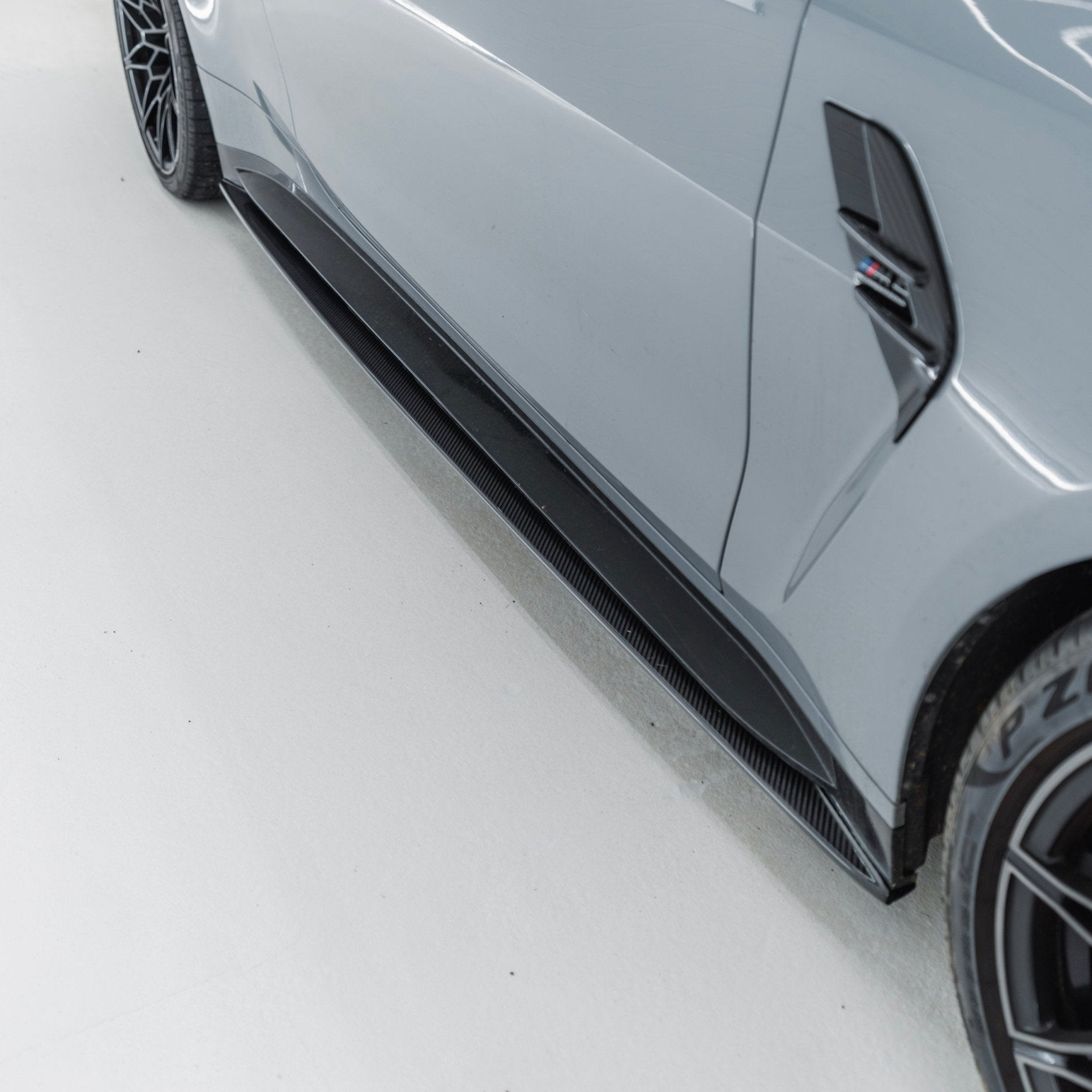 Yahua BMW M4 G82 G83 Pre-Preg Carbon Fibre PR-1 Side Skirts (2020+)