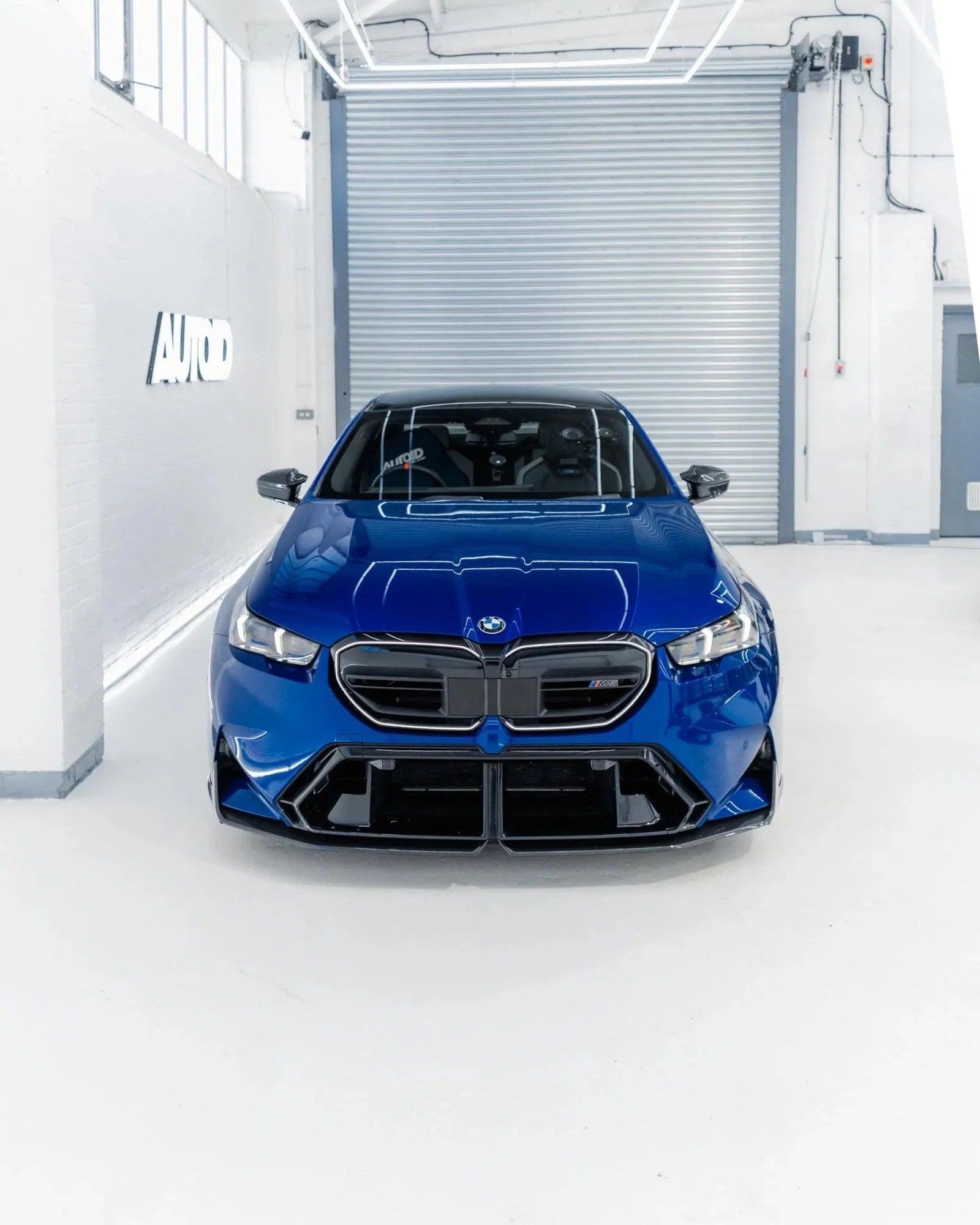 Yahua BMW M5 G90 G99 Pre-Preg Carbon Fibre Body Kit (2024+)