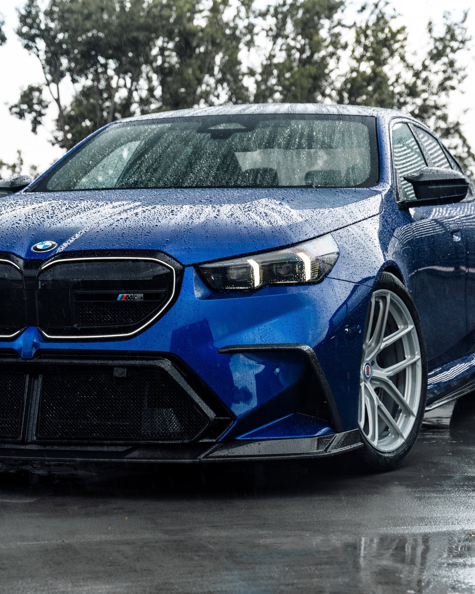 Yahua BMW M5 G90 G99 Pre-Preg Carbon Fibre PR-1 Front Duct Extension Trims