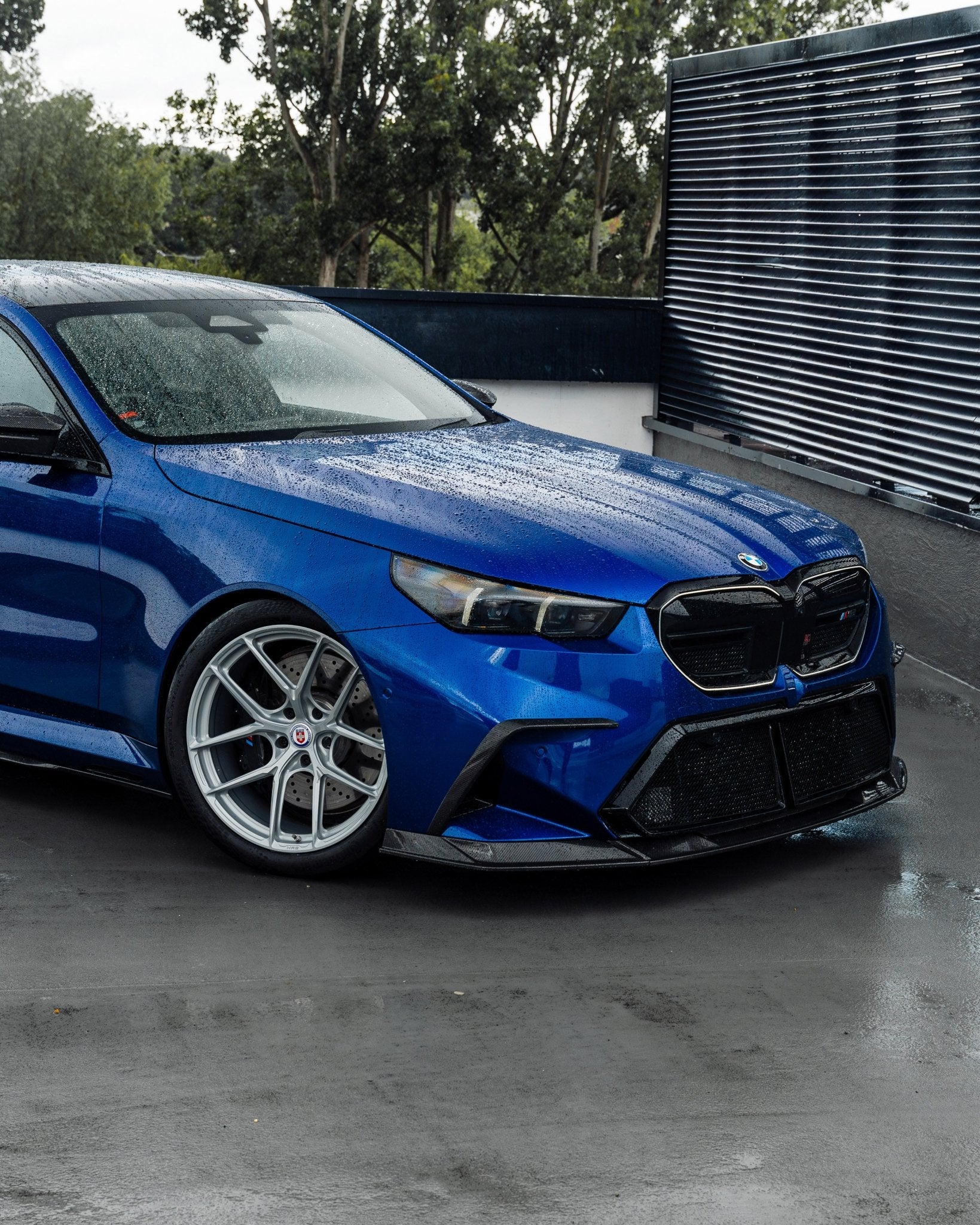 Yahua BMW M5 G90 G99 Pre-Preg Carbon Fibre PR-1 Front Lip