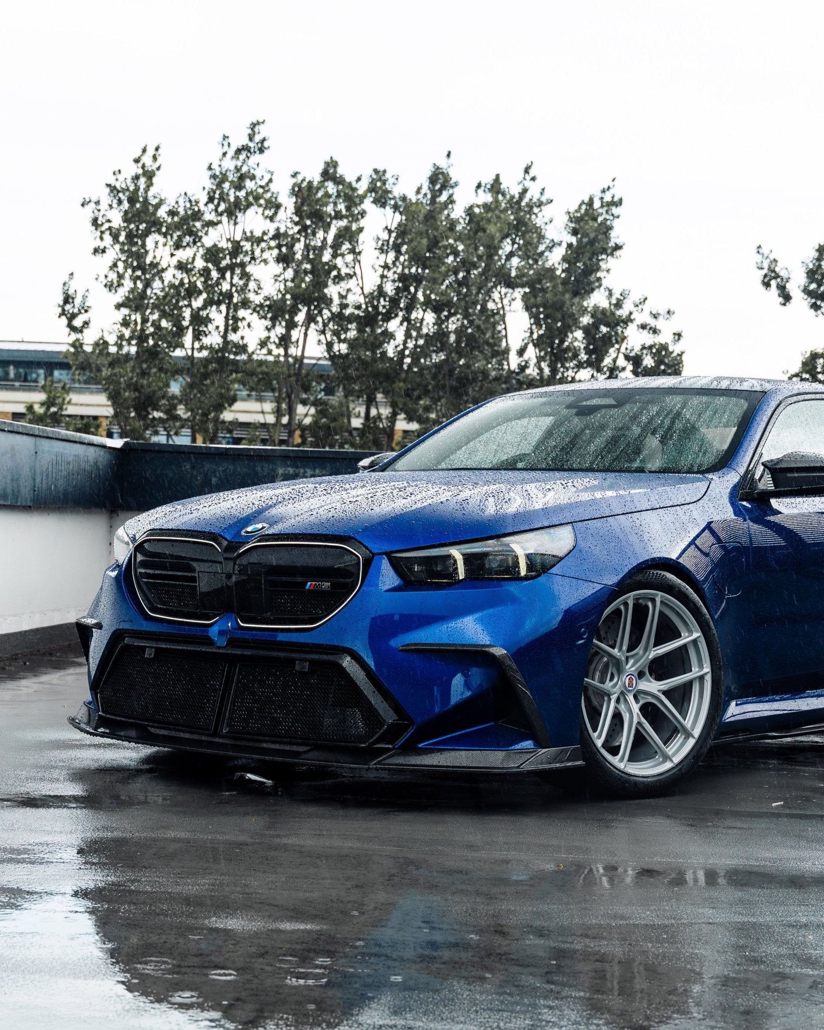 Yahua BMW M5 G90 G99 Pre-Preg Carbon Fibre PR-1 Front Lip