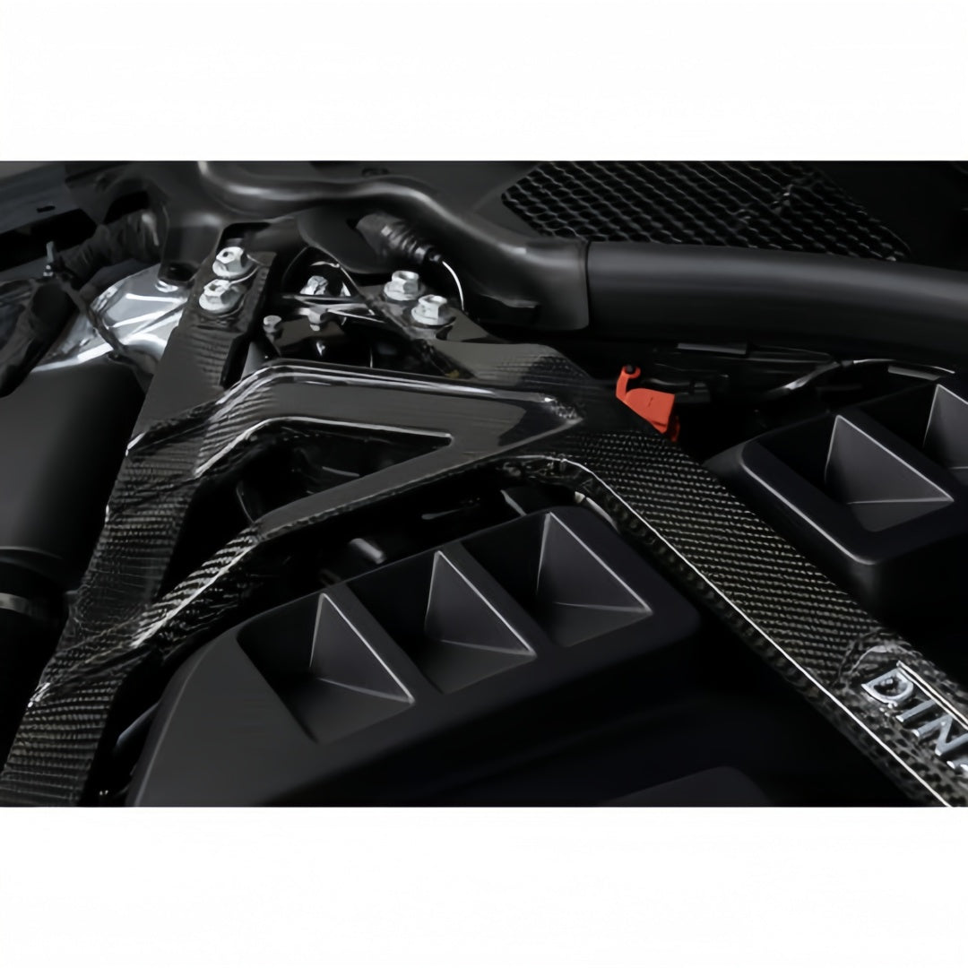 Yahua Gloss Carbon Fiber Strut Tower Brace - M2/M3/M4 G8X