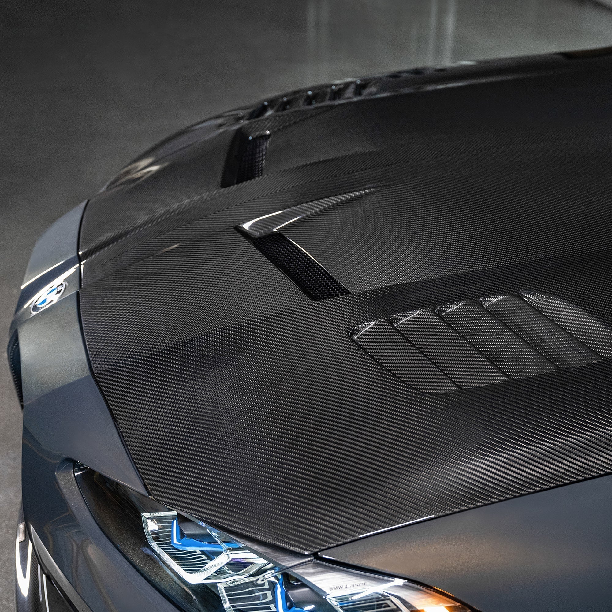Yahua GTS-V BMW G80 M3 | G82/G83 M4 Carbon Fiber Aero Bonnet